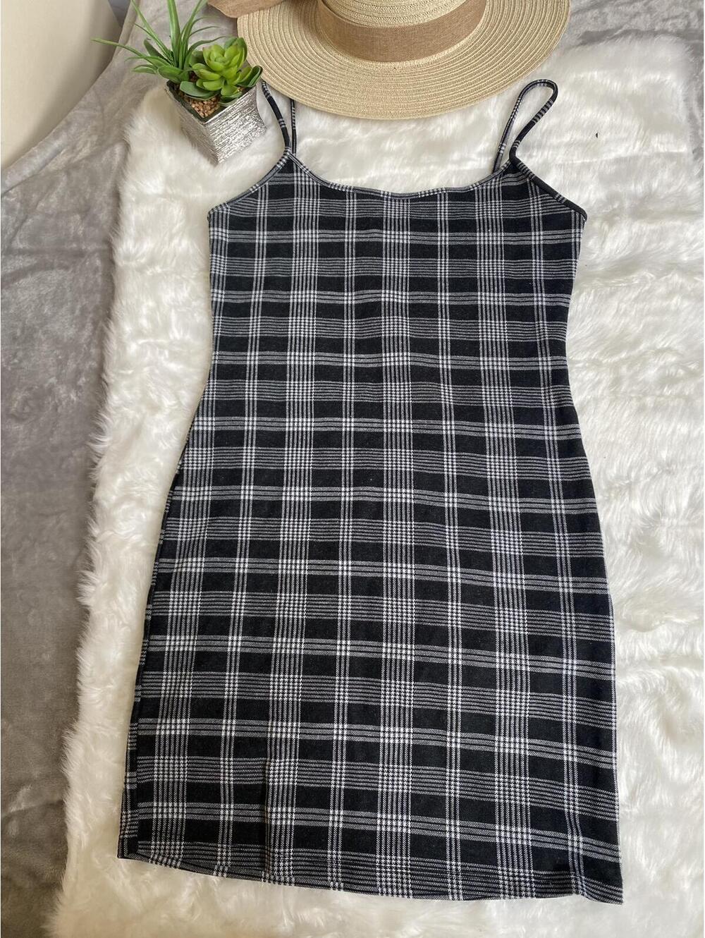 Popular 21 Black and White Plaid Spaghetti Strap Dress Medium